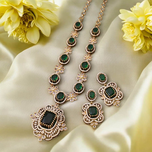 Emerald Donna Victorian Jewellery Set- New Arrival