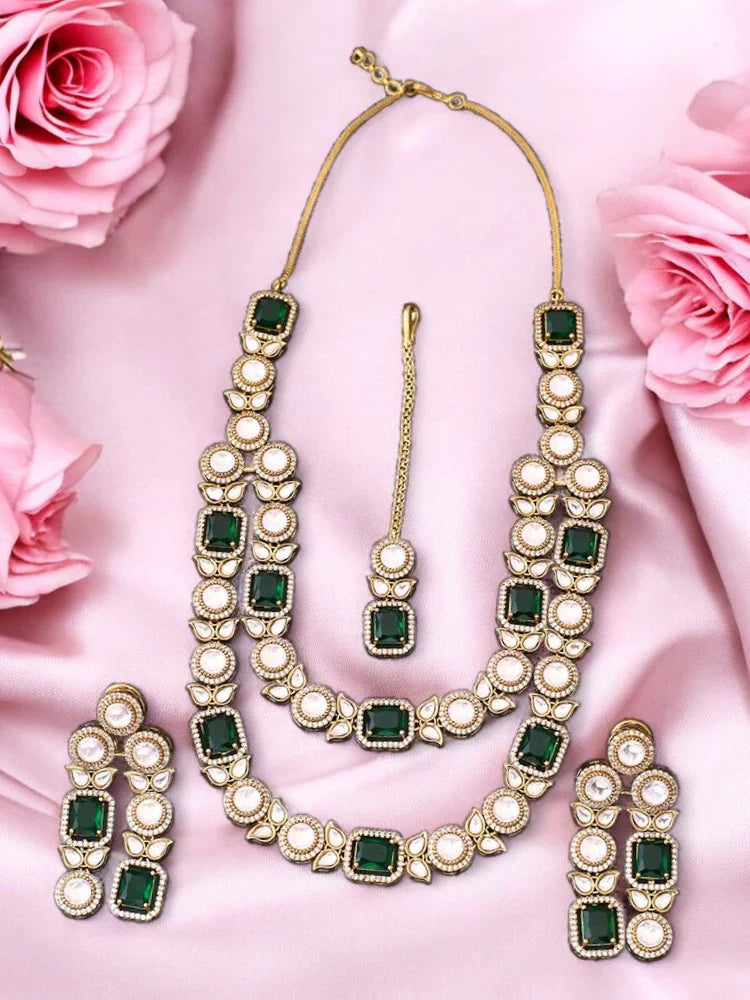Emerald Sariah Victorian Jewellery Set - New Arrival