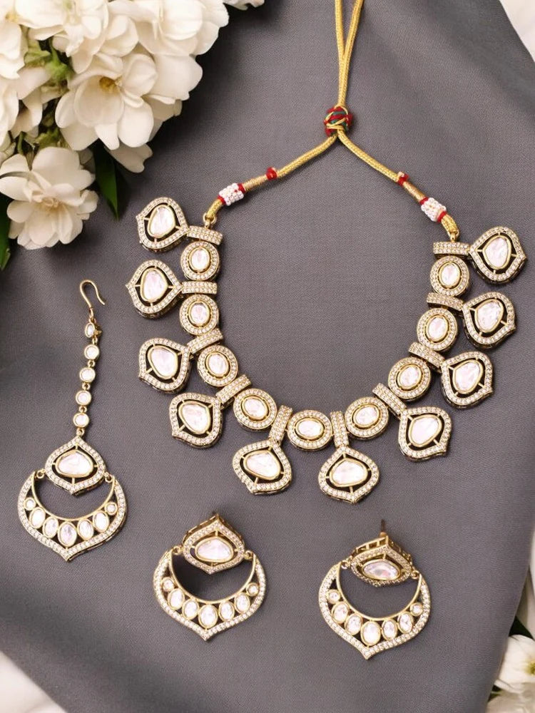 Golden Scatt Victorian Jewellery Set