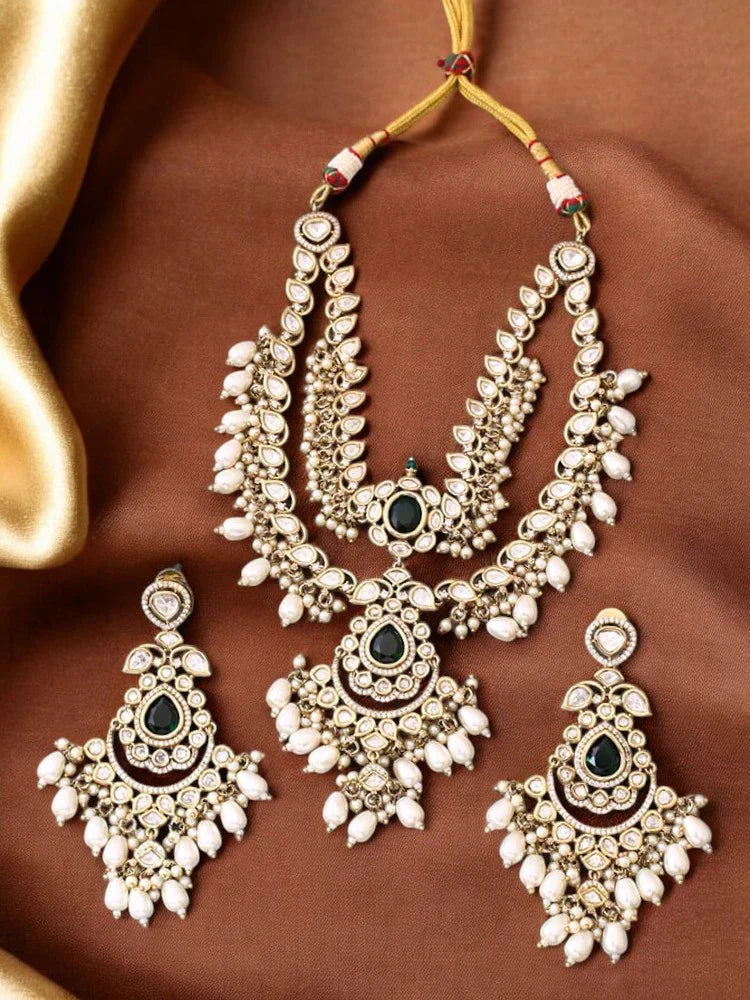 Ivory Aubrie Victorian Jewellery Set - New Arrival